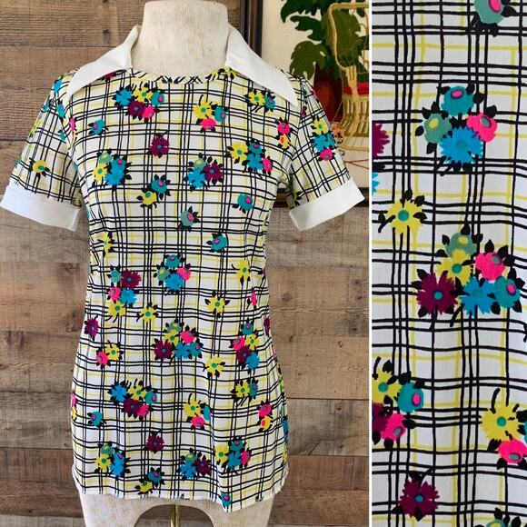 Vintage 1970’s Boho Mod Flower Power Dagger Collar Nylon PulloverTop Size Small - Picture 1 of 8